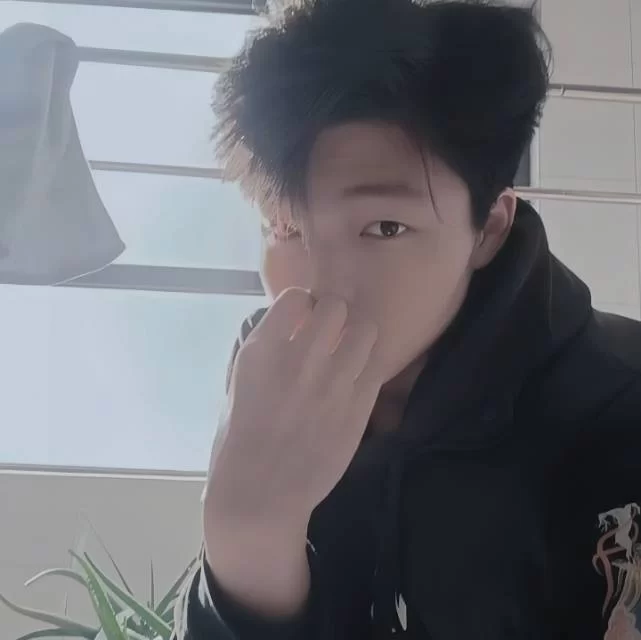 有迷恋哥的嘛，都来都来????-恋爱同学～30万年轻人的脱单交友平台